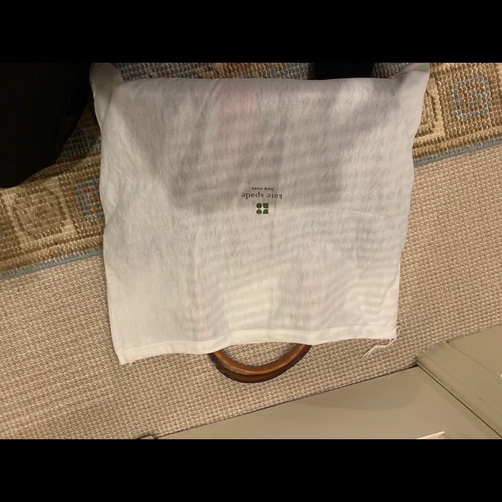 Kate Spade Tote - Picture 9 of 9
